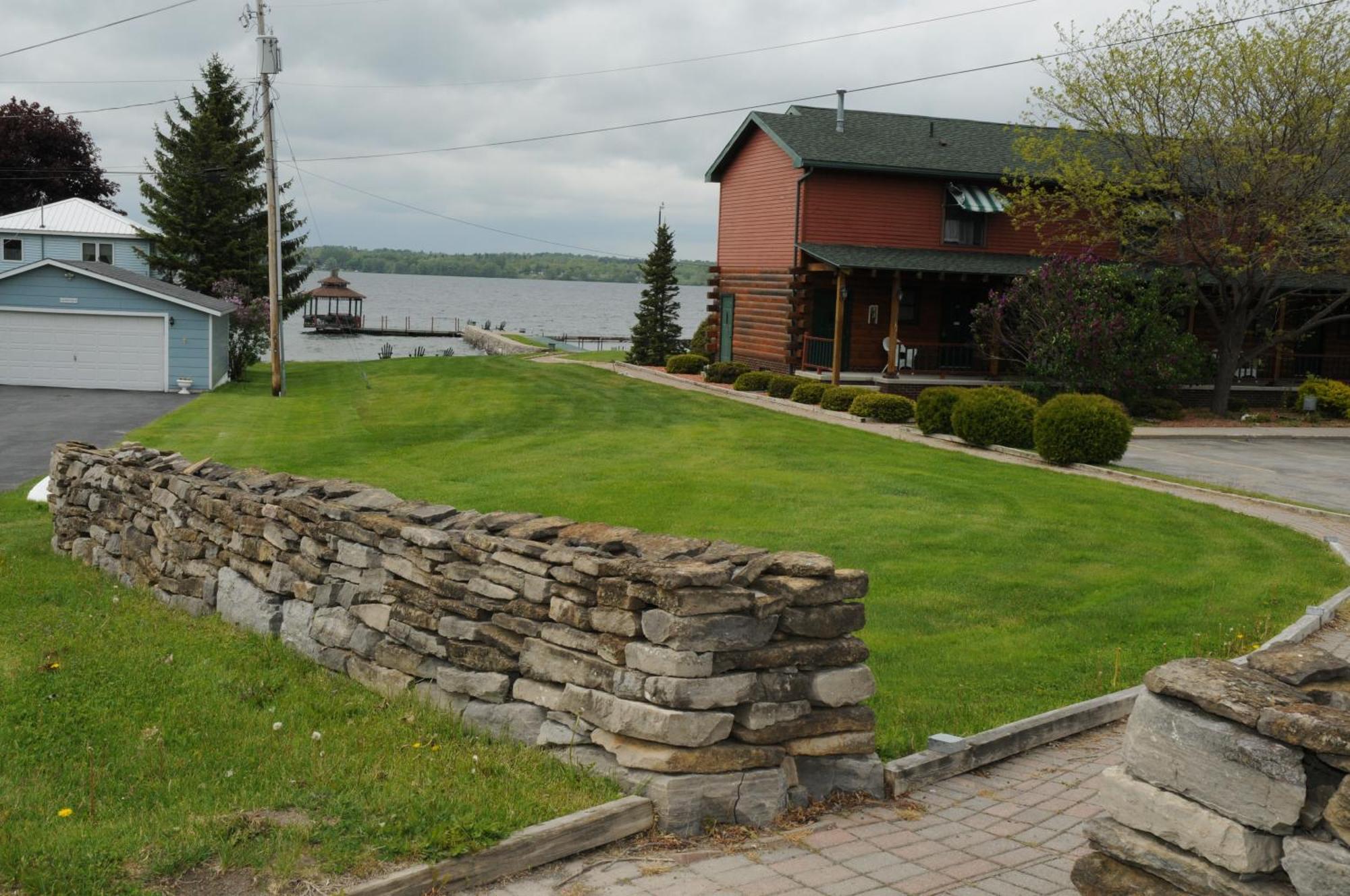 Stone Fence Resort Ogdensburg Eksteriør billede