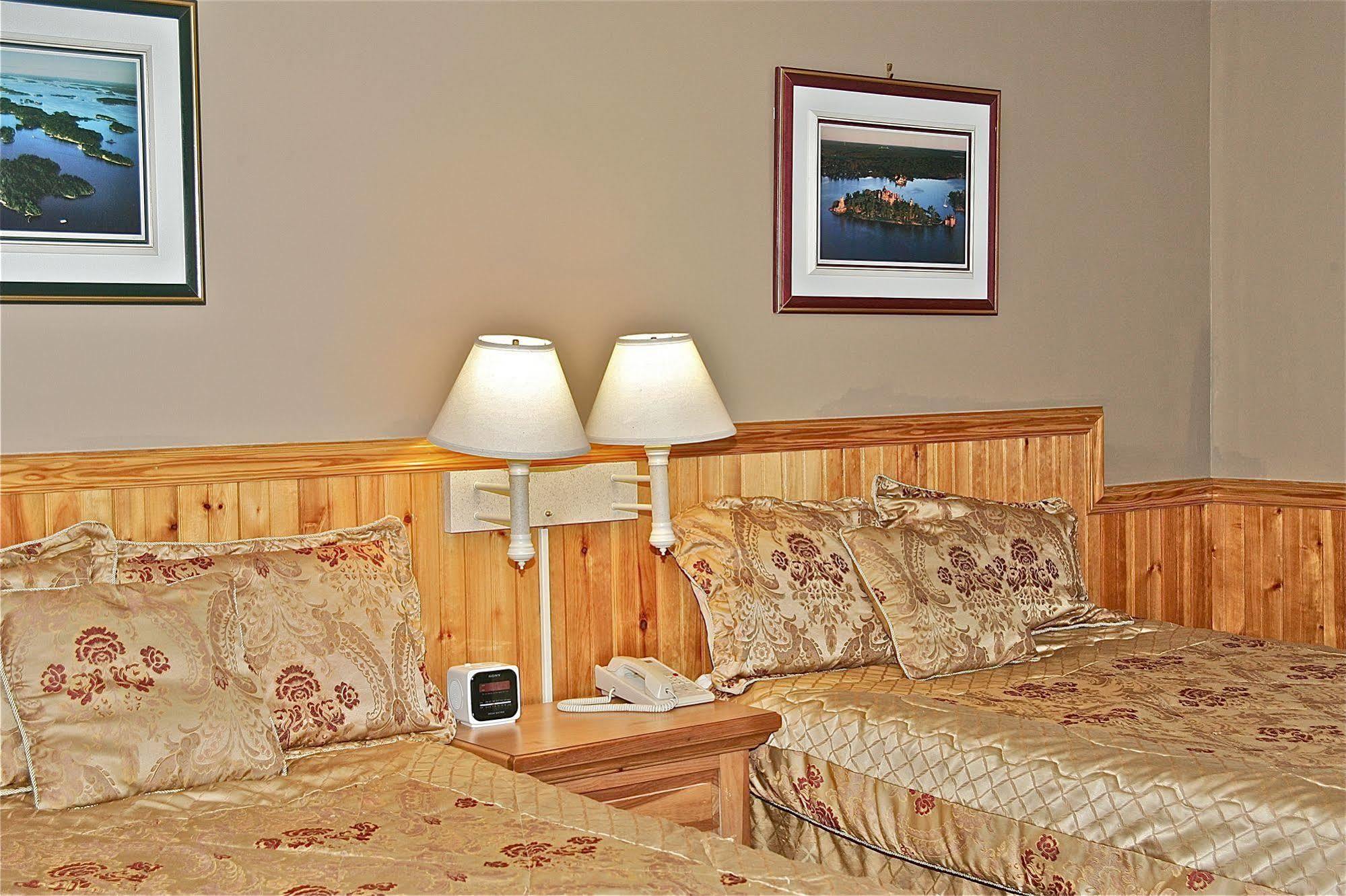 Stone Fence Resort Ogdensburg Eksteriør billede